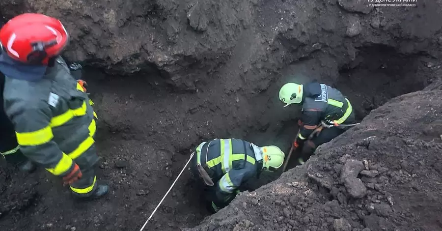 На Днепропетровщине произошел обвал грунта, погиб коммунальщик