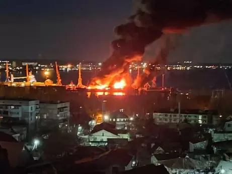 ВСУ уничтожили в Крыму большой десантный корабль РФ 