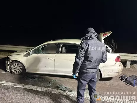 На трассе возле Днепра мужчина расстрелял авто - водитель погиб, преступника разыскивают