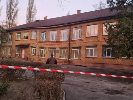 В Киеве после строительства укрытия в детском саду «поплыла» стена 