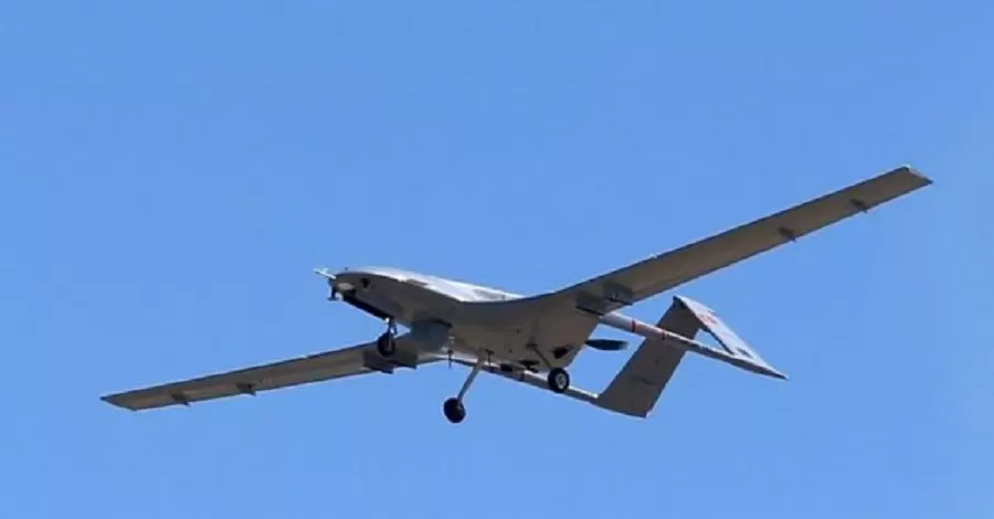 У Росії скаржаться на масовану нічну атаку дронами