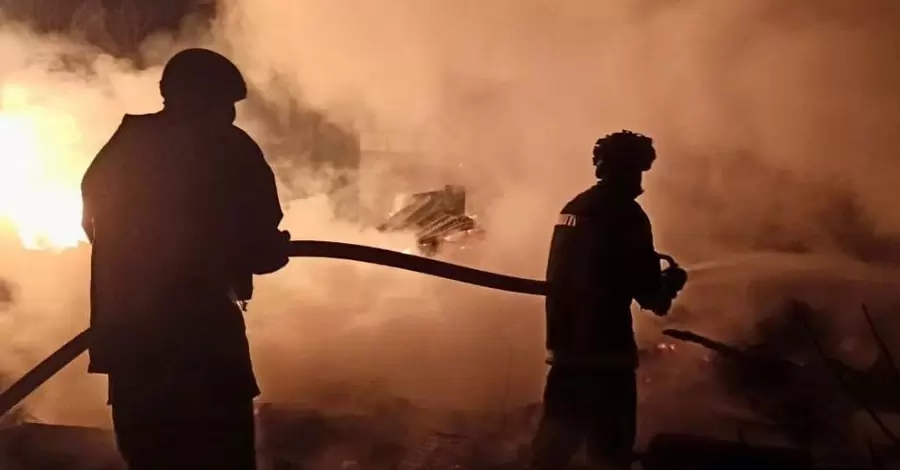 На Херсонщині росіяни атакували чотирьох пожежників дроном-камікадзе