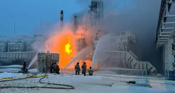 СМИ: Нефтяной терминал в Ленинградской области прекратил работу после атаки СБУ 