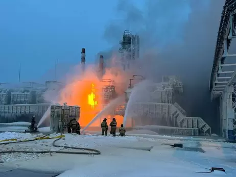 СМИ: Нефтяной терминал в Ленинградской области прекратил работу после атаки СБУ 