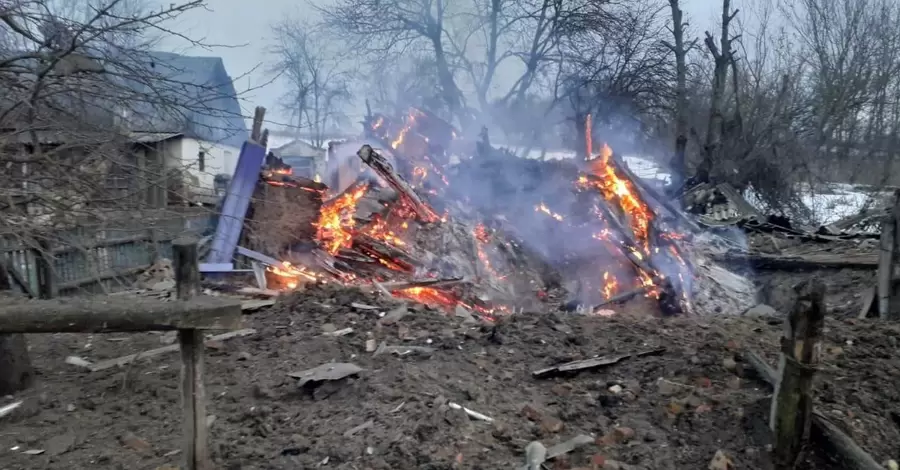 На Сумщині російський дрон “Ланцет” влучив у будинок, загинула сім'я з п'яти людей