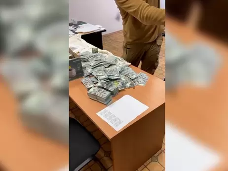 В ексголови Чернігівської обласної ВЛК знайшли майже мільйон доларів (оновлено)