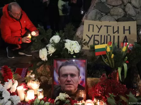 Европарламент принял резолюцию по Навальному, назвав его смерть убийством 