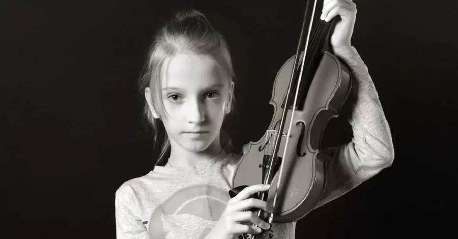 В елітному ліцеї Івано-Франківська школярі влаштували булінг шестикласнику через гру на скрипці 