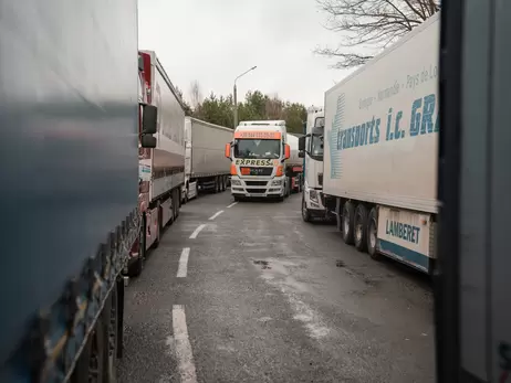 На украино-польской границе не было случаев блокирования военных грузов или гумпомощи, - Шмыгаль 