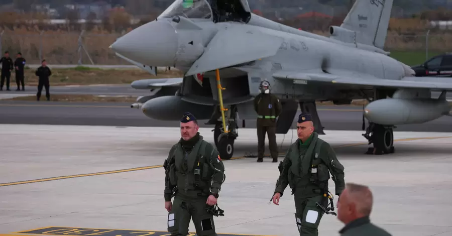 В Албанії відкрили авіабазу для літаків НАТО