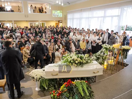 В Одессе попрощались с 4-месячным Тимофеем и его мамой, погибшими в результате атаки РФ 
