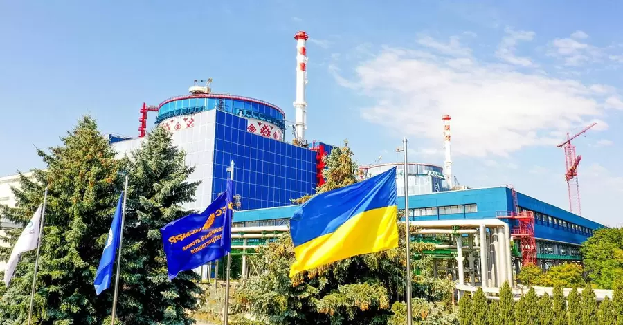 Хмельницька АЕС починає переходити на американське ядерне паливо – останньою з українських станцій