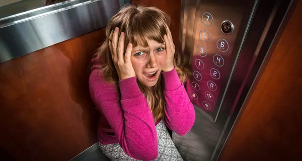Як боротися з клаустрофобією - коли задихаєшся у ліфті і втрачаєш свідомість на МРТ