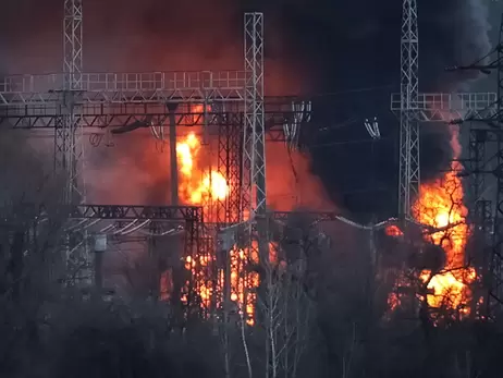 Росіяни вдруге за добу вдарили балістикою по Одещині, зайнялася пожежа 