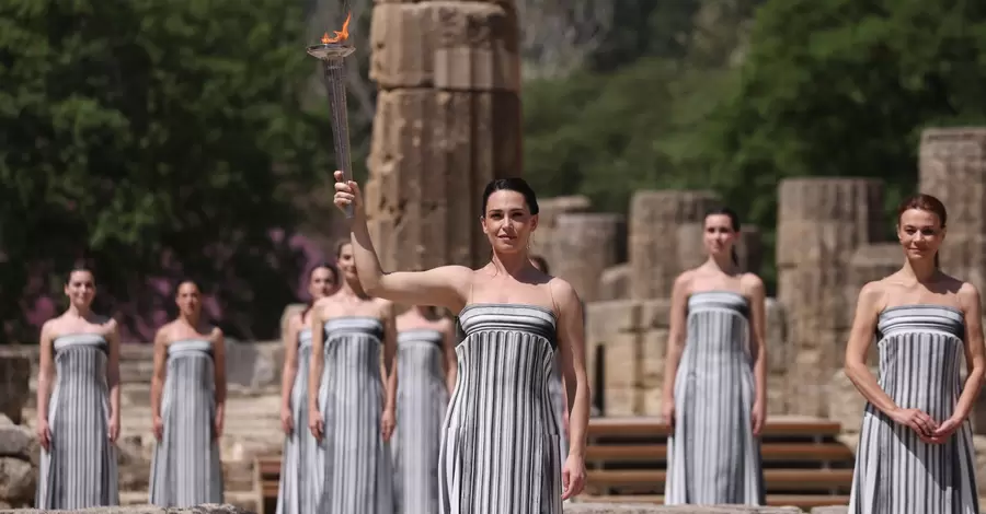 У Греції запалили олімпійський вогонь з нагоди літніх Ігор у Парижі