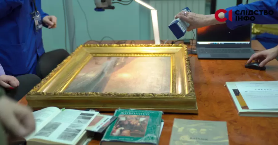 Мінкульт попросив не продавати картини Медведчука, а віддати їх музеям