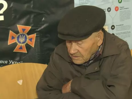 88-річний дідусь вийшов з окупації, щоб не отримувати громадянство Росії