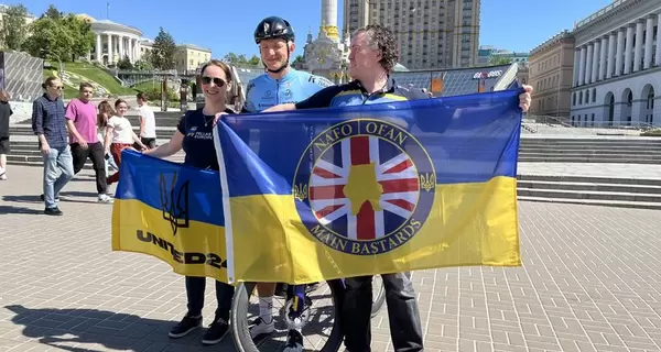 Эстонский депутат добрался в Киев из Таллина на велосипеде и собрал деньги для ВСУ 
