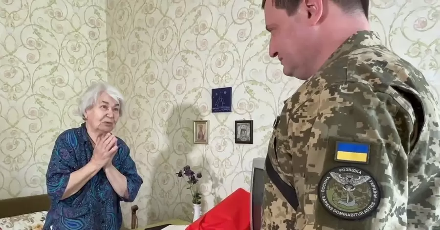 81-річна лучанка, яка з кожної пенсії донатить на дрони, отримала відзнаку від ГУР 