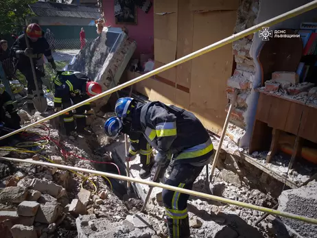 На Львівщині обвалилася частина житлового будинку – з-під завалів дістали тіло дитини 