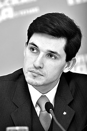 Член правления страховой компании «Граве Украина» Роман ДЭНИС: «Финансовый кризис нас не затронул» 