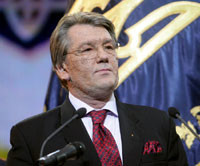 Ющенко лично уволил 416 человек 