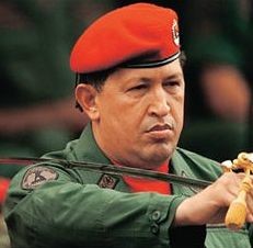 Уго Чавес пугает оппозиционеров танками 