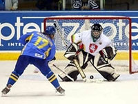 Украинским хоккеистам попасть на Олимпиаду будет нелегко 