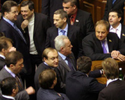 После ухода Яценюка депутаты в раде подрались 