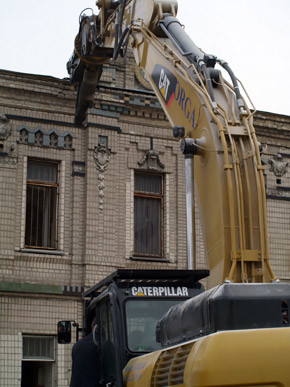 Черновецкий лично разрушил здание УБОПа 