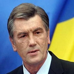 Ющенко требует провести суд над «тоталитарным режимом СССР» 