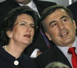 Бурджанадзе планирует спихнуть Саакашвили с президентского кресла 