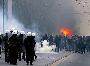 Греция - в огне анархии 