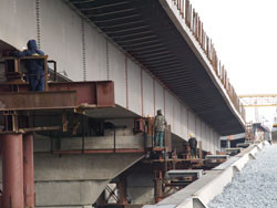Строительство Дарницкого моста срывается из-за кризиса? 