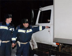 Киевские ГАИшники подстрелили грузовик 