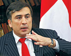 Грузины требуют отставки Саакашвили  