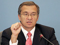 У Ющенко заявили, что увольнение Стельмаха приведёт к гиперинфляции и обвалу гривны 