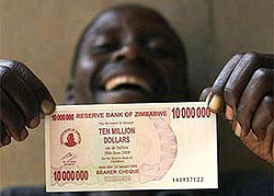 В Зимбабве убрали 12 нулей с банкнот  