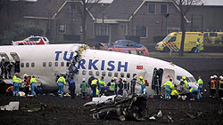 В Турции траур по погибшим пассажирам Боинга 