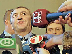 Черновецкий собрал журналистов у себя дома 