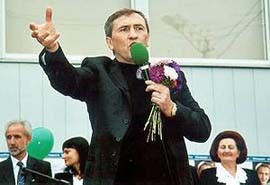 Черновецкий заранее поздравил киевлянок с 8 марта 