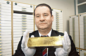 Спасет ли золото от финансового кризиса? 