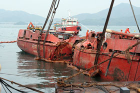 22 марта 2008 года близ Гонконга затонул украинский корабль: Кто ответит за гибель моряков с «Нефтегаза-67»? 