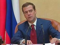 Медведев посоветовал Тимошенко больше не ездить в Россию за деньгами 