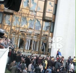 Молдавские коммунисты требуют судить оппозиционеров за попытку государственного переворота 