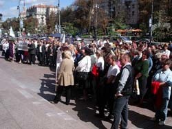 По Киеву маршируют колонны первомайских митингов 