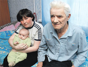 79-летний пенсионер стал отцом  