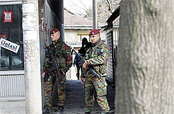 В Косово под угрозой взрыва эвакуировали правительство 