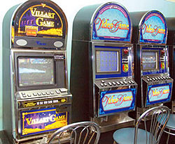 В Украине на месяц запрещены казино  и игровые автоматы 
