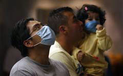 За три недели свиной грипп поразил 5 тысяч человек 